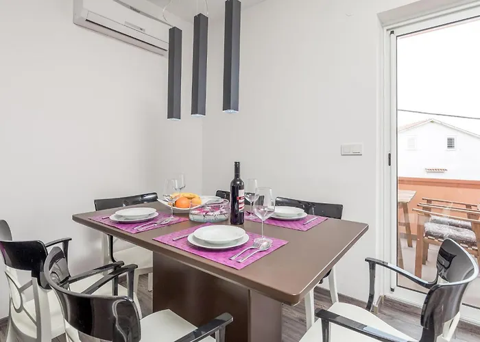 Apartmán 3 Bedroom Awesome In
