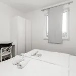 Apartment Awesome In With Wifi *