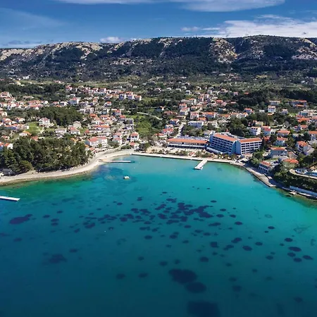 3 Bedroom Awesome In Kampor