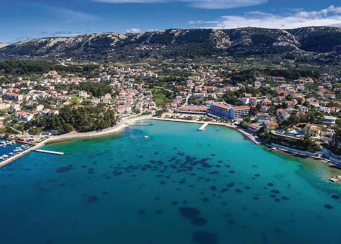 3 Bedroom Awesome In Kampor