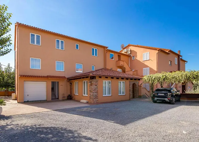 3 Bedroom Awesome In