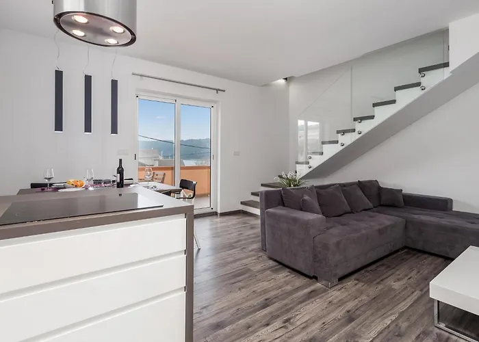 3 Bedroom Awesome In * Kampor