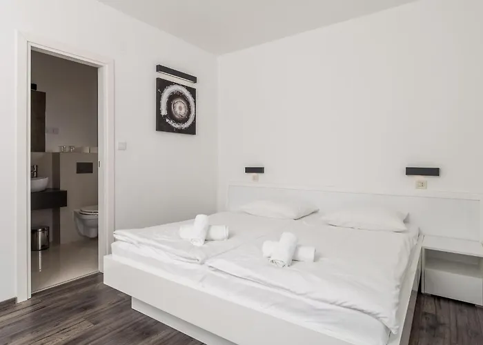 3 Bedroom Awesome In